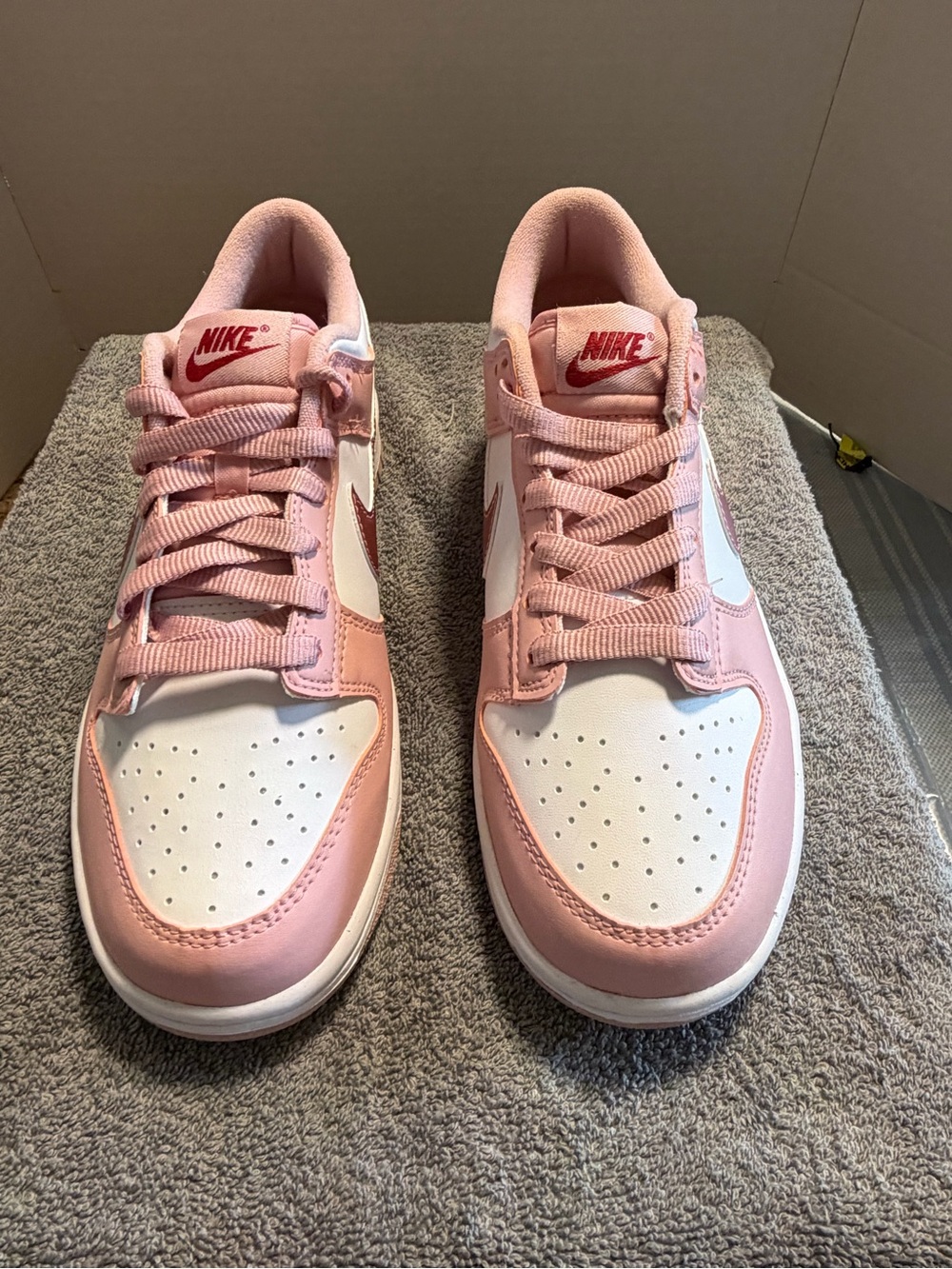 NWOT Nike Dunk Low Pink/White Leather/Synthetic Fabric sneakers-no box
